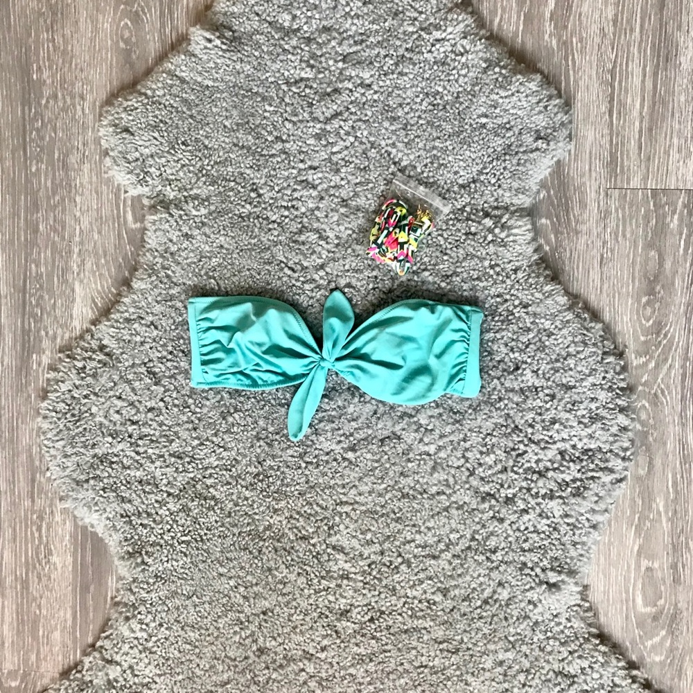 VS strapless-or-not teal bikini top